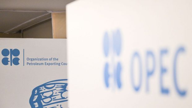 Ce este OPEC și cum influențează prețul petrolului libertatea mondială. Presiunea pusă de Trump pe petroliști