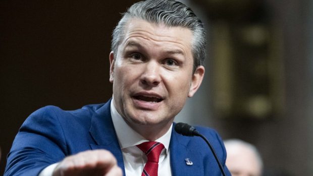 Pete Hegseth a fost confirmat la limită ca şef al Pentagonului. De ce este controversată numirea sa