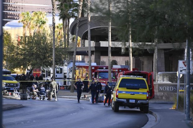 Poliţia din Las Vegas caută legături între explozia camionetei Tesla şi atacul din New Orleans. Elon Musk se implică în anchetă