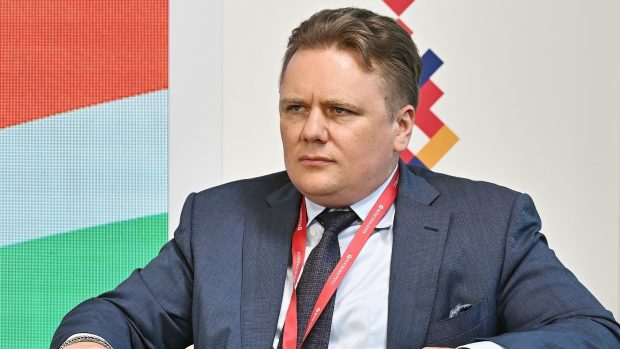 Până în 2030, Rusia s-ar putea prăbuși ca Siria, avertizează un cunoscut politolog rus apropiat Kremlinului. „Americanii au multe moduri de a ne răni foarte tare”