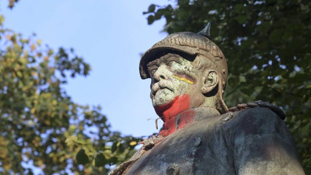 Urmașii lui Otto von Bismarck se luptă în instanță pentru o moștenire de 1 miliard de euro. Unul dintre strănepoți atacă la tribunal faptul că a fost dezmoștenit din cauză că e alcoolic