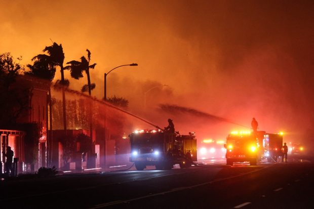 Donald Trump îl jignește pe guvernatorul Californiei, în timp ce fiul său mai mare dă vina pe Ucraina pentru răspândirea incendiilor în Los Angeles