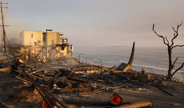 Singura casă care a scăpat intactă din flăcările din California: „Este construită ca o navă de croazieră”