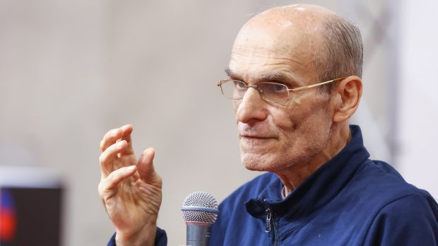 Răspunsul tăios al lui Cristian Tudor Popescu, criticat pentru comentariile despre David Popovici: „Mulți români nu au discernământ”