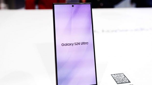 Ce probleme serioase vor întâmpina noile telefoane subțiri Samsung Galaxy S25 Slim și iPhone 17 Air