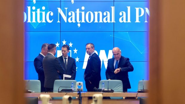 Un lider liberal a propus în ședința internă ca PNL să ceară public demisia lui Klaus Iohannis. Conducerea nu l-a contrazis