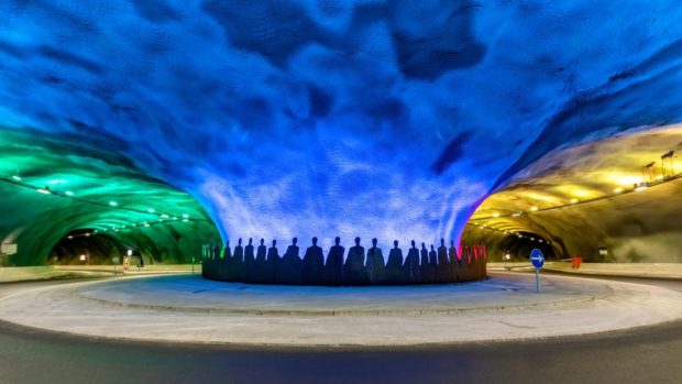 Singurul sens giratoriu subacvatic din lume, supranumit „meduza”, a devenit atracție turistică: „Acesta este Turnul nostru Eiffel”