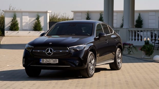 Serviciile premium de închiriere auto pe termen mediu: soluția ideală pentru călătoriile de afaceri