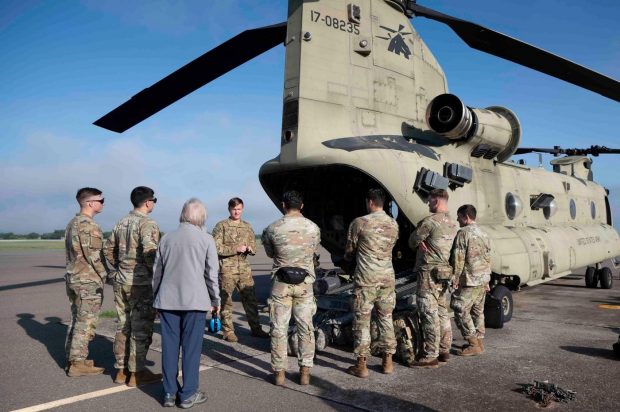 Donald Trump e amenințat că va rămâne fără cea mai importantă bază militară din America Centrală, dacă expulzează cetățenii țării pe teritoriul căreia se află soldații americani