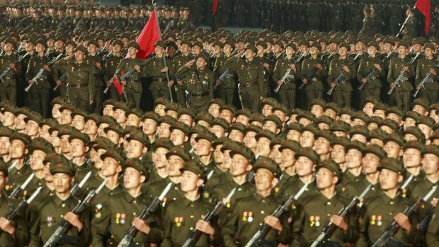 Un fost soldat în trupele de elită din Coreea de Nord a povestit cum se antrena: „Trăgeam trei gloanțe pe an. Salariul valora cât o înghețată”
