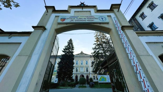 Un angajat la Spitalul de Psihiatrie din Sibiu a abuzat pacientele ani în șir. Acum și-a aflat pedeapsa