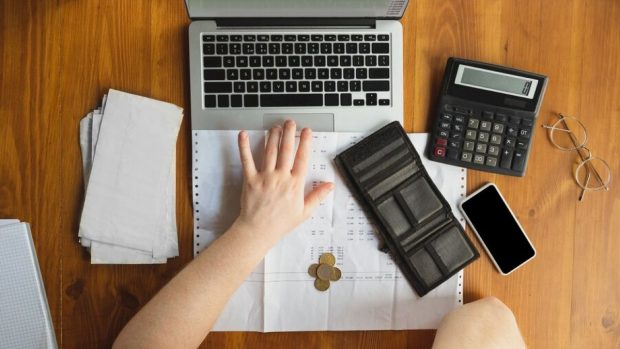 Data până la care românii primesc reducere de 10% la plata impozitului în 2025