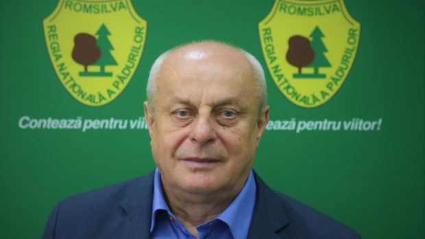 Cine e directorul care a primit 100.000 de euro primă când a ieșit la pensie de la Romsilva și apoi s-a angajat tot la Romsilva, tot director