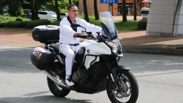 Din România până în Coreea de Sud pe motocicletă: un traseu de 36.000 de kilometri făcut în 91 de zile. Cifrele unei călătorii extraordinare