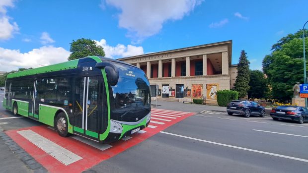 Cum poți să circuli mai ușor în Brașov cu transportul în comun, folosind Google Maps