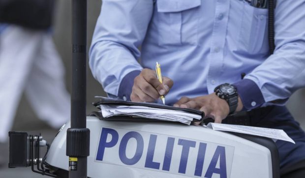 Preot din Iași, condamnat după ce a lovit trei mașini când conducea sub influența alcoolului