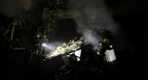 Cel puțin un mort și mai multe incendii la Kiev, după ce Rusia a atacat cu rachete balistice I VIDEO