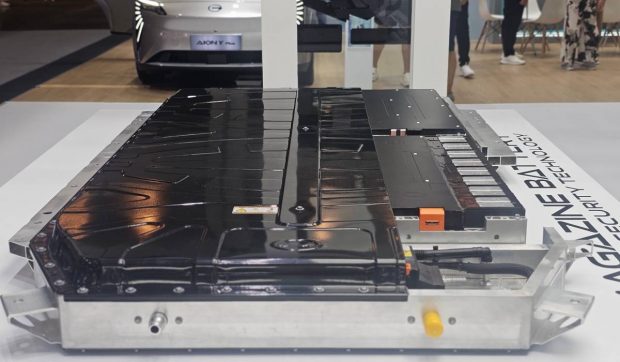 O nouă baterie aluminiu-ion promite milioane de kilometri parcurși. Secretul noii tehnologii