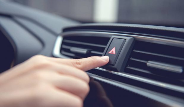 Amenda pe care o primesc șoferii care opresc pe avarii fără un motiv întemeiat, potrivit Codului Rutier