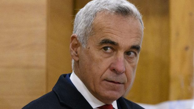 Călin Georgescu a recunoscut că-l va suna pe Donald Trump și-l va întreba ce trebuie să facă România cu baza NATO pe care americanii o construiesc la Kogălniceanu | VIDEO