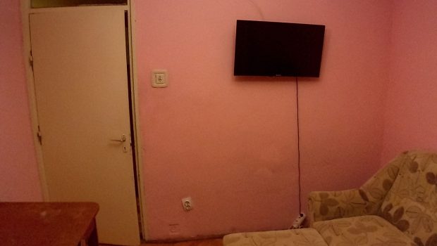 Anunțul de închiriere a unei camere din Cluj a devenit viral: E „păcat de igrasia aia să nu-ți intre-n plămâni”