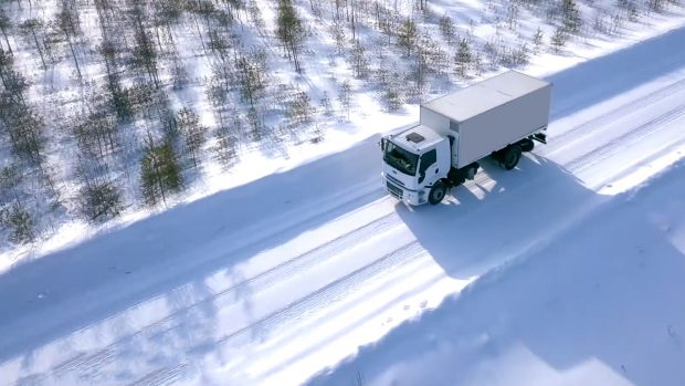 Un șofer de TIR din Africa angajat în Austria a rămas blocat în nămeți: „Am văzut zăpadă pentru prima dată”