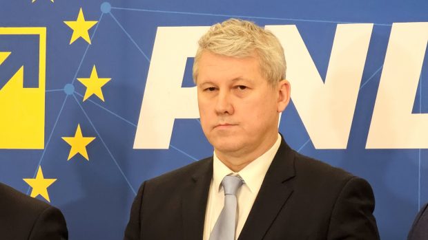 Cine este Cătălin Predoiu, președinte interimar al PNL după ce Ilie Bolojan s-a autosuspendat