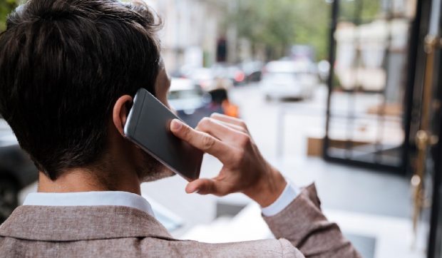 Ce este telefobia, din cauza căreia tinerii nu mai răspund la telefon. „Oamenii și-au pierdut această abilitate”