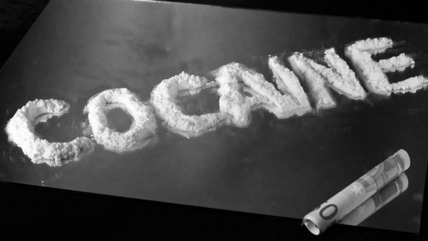Un bărbat din Oradea a fost trimis în judecată după ce a vândut cocaină adusă din Spania și Franța