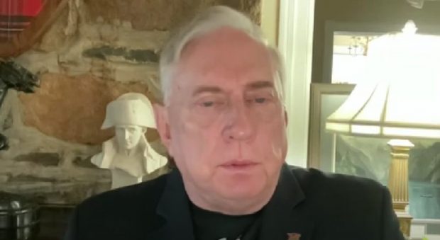 Colonelul american care a planificat bombardarea Iugoslaviei răspândește propaganda rusă și îi prevestește lui Zelenski soarta lui Mussolini