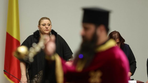Cristian Tudor Popescu, nedumerit după ce Crin Antonescu a numit-o pe Diana Șoșoacă „o persoană inteligentă”: „Pe baza căror criterii?”