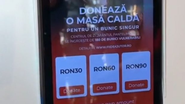 Cutia milei electronică, introdusă de Mitropolia Moldovei și Bucovinei pentru donații. Plățile se pot face cu cardul sau telefonul