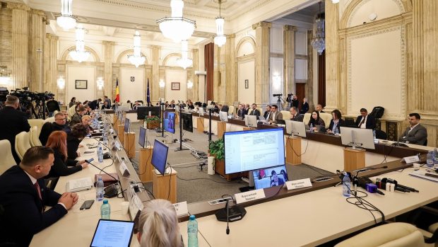 CCR voia să cumpere medicamente pentru judecători cu banii românilor, acuză USR: Nu mai puțin de 700.000 de lei