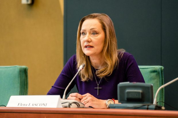 Orgoliul doamnei Lasconi și victimele colaterale