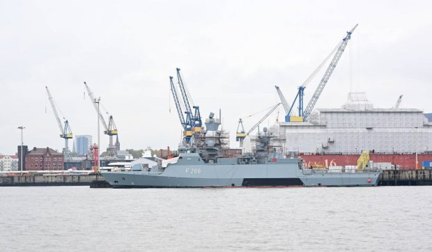 Anchetă în Germania cu privire la o posibilă sabotare a unei nave de război noi, după testarea cu succes pe mare