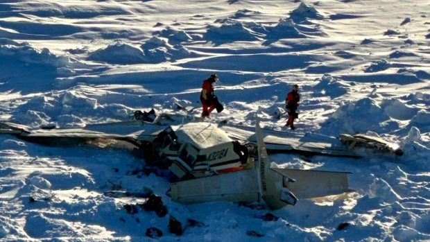 Rămășitele unui avion dispărut în Alaska au fost găsite cu 10 pasageri morți înăuntru