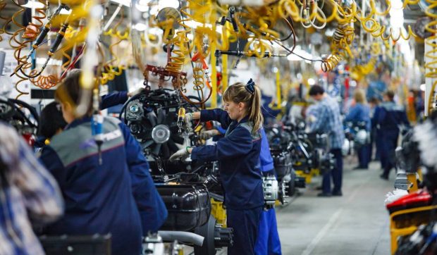 Industria auto din România, în dificultate. Noile norme europene privind poluarea au afectat drastic producția Dacia și Ford