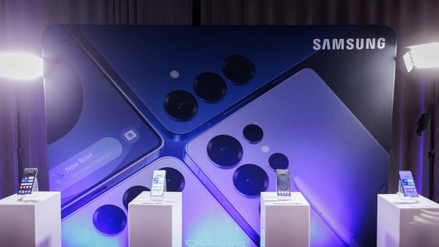Samsung Galaxy S25, disponibil în magazinele din România: Preț și specificații