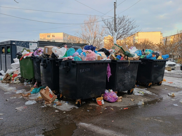 Stare de urgență cerută la Ploiești din cauza gunoaielor. Anunțul prefectului