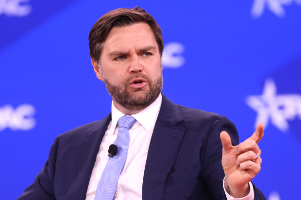 Proprietarul publicaţiei Politico a lăudat discursul „inspirațional” al lui JD Vance: „mulți oameni au înțeles greșit în mod intenționat”