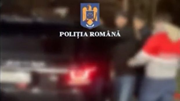 „Justițiarul de Berceni”, cercetat pentru șantaj, după un flagrant într-o benzinărie. I-a cerut 5.000 de euro pentru a bloca o înregistrare compromițătoare | VIDEO