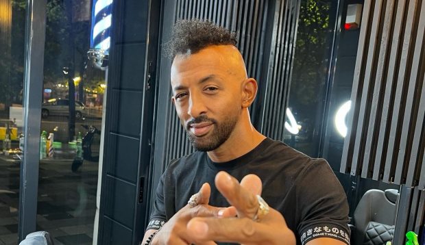 Kamara, o nouă intervenție la nivelul feței. Cum se simte artistul. „Nu mai puteam să stau așa. Aștept să văd cum o să arate la final”