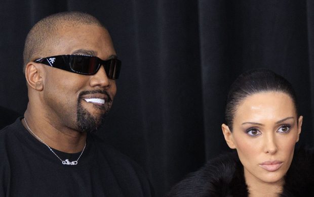Mesajul controversat al lui Kanye West după ce s-a zvonit că el și Bianca Censori divorțează: „Coerciția e ilegală”. Reprezentantul lor a intervenit