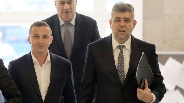 Klaus Iohannis, acuzat de lașitate din PSD după demisie: „Trei luni mai trebuia să lupte cu șarlatani precum Georgescu”