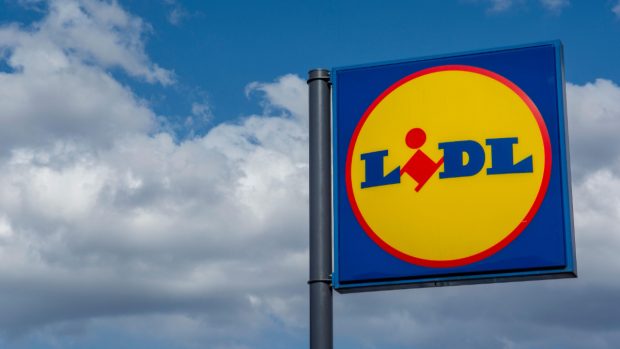 Lidl e acuzat că vinde o cheie universală copiată de la o marcă germană: „O nerușinare”