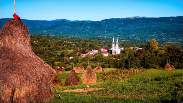 Maramureș, o „lume de basm” în ochii unei jurnaliste britanice. „România uitată de timp”