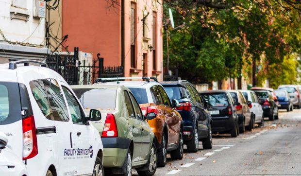 Noi reguli pentru taxa de parcare în sectorul 4 din București. Cine nu trebuie să plătească și ce pași să urmeze