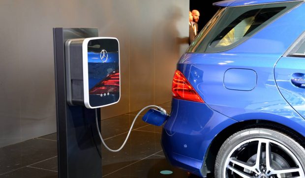 Mercedes-Benz dezvoltă baterii cu autonomie record de peste 1.000 km