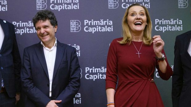 Elena Lasconi îl compară pe Nicușor Dan cu Călin Georgescu: „Nu știu la ce s-a gândit când a decis să candideze”
