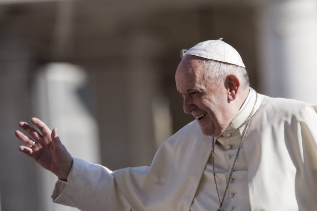 Papa Francisc, primul prognostic pozitiv de la medici: „O ameliorare ușoară, răspunde bine la terapie”